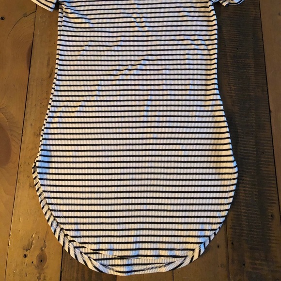 Striped Tunic Shirt - Picture 2 of 4